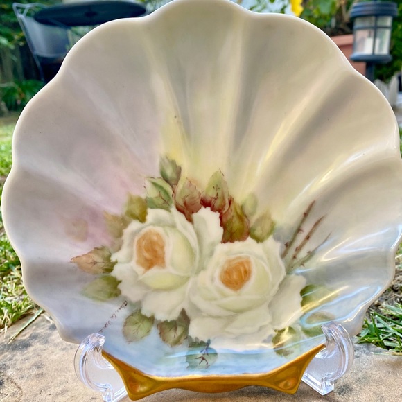 Antique Signed Hand Painted Porcelain Shell Dish - Picture 10 of 10